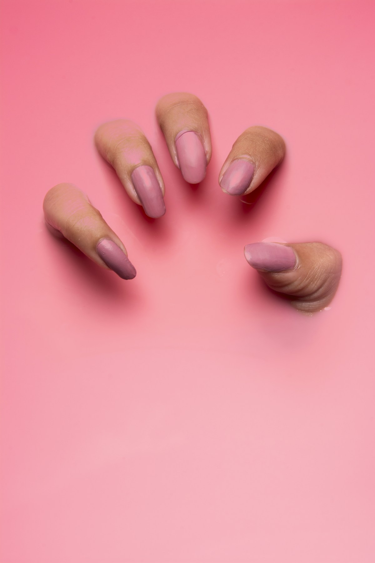 KI-Nagelvorschau auf der eigenen Hand